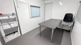 2700F612T222 Du darbo kambariai