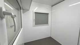 2700F612T222 Du darbo kambariai